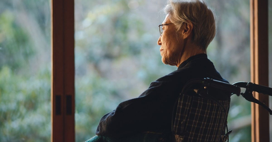 Cụ ông chu cấp cho con đến cạn tiền, tuổi già mới bắt đầu trả giá