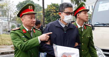 Ân hận muộn màng của cựu Cục phó An toàn thực phẩm trong vụ hối lộ tiền tỷ