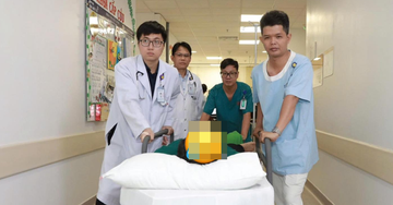 Bác sĩ xót xa cứu được tim nhưng không thể giữ não cho nam thanh niên 21 tuổi