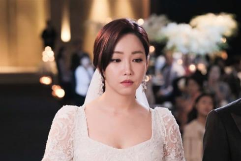 Nỗi lòng người đàn ông vỡ mộng hôn nhân khi phát hiện bản chất thật của cô vợ ngoan hiền