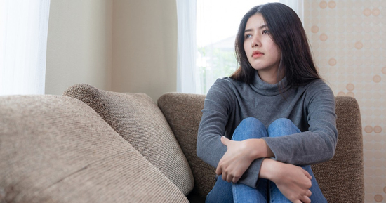Ẩn sau hai chữ “thể diện”, nhiều phụ nữ tự giam mình trong “chiếc lồng son”