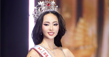 Nữ MC song ngữ cao 1,77m vỡ òa đăng quang Miss Charm Vietnam 2026