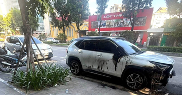 Dấu vết đáng ngờ tại hiện trường vụ ô tô bị cháy ở Huế