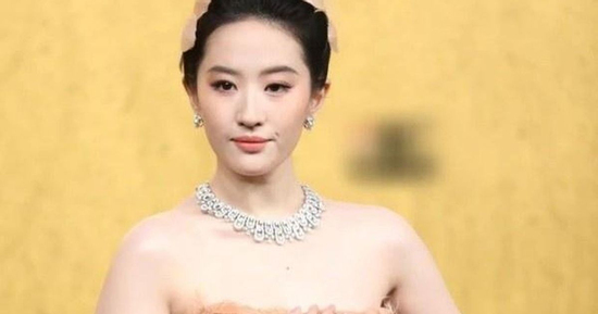 “Thần tiên tỷ tỷ” nhận ý kiến trái chiều vì thái độ 