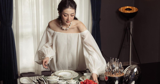 Á hậu từng là hot girl trường Kim Liên, giờ là phu nhân hào môn, sống trong biệt thự ven sông triệu USD