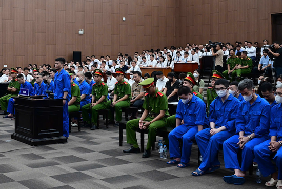 Nguyễn Thanh Phong khai em gái giữ nghìn tỷ của Mr Pips nhưng không mang gì về nhà