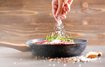 Ăn mặn kéo dài, tim và thận bị ảnh hưởng thế nào?
