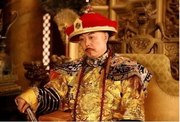 Không thể giặt bằng nước, long bào của hoàng đế Trung Hoa được làm sạch thế nào?