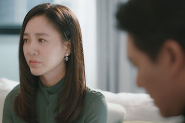 Sự thật cảm động đằng sau vật dụng bất thường tôi vô tình thấy trong túi áo chồng