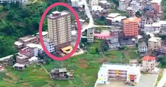 Cả họ góp tiền xây chung cư 15 tầng, hơn 20 gia đình cùng sinh sống