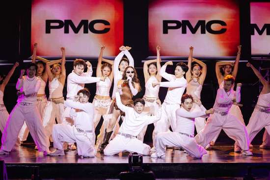 Phương Mỹ Chi xin lỗi về màn trình diễn gây tranh cãi tại Làn sóng xanh