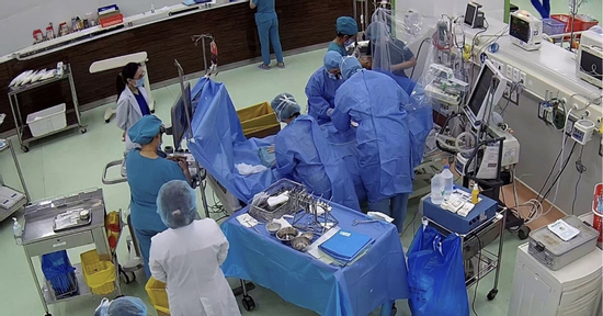 Bật báo động đỏ cứu sống bé trai 7 tuổi ngưng tim 20 phút