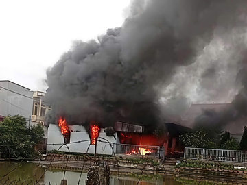 Cháy lớn tại nhà tình thương nuôi trẻ khuyết tật ở Bắc Ninh