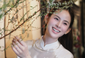 Cách giữ hoa tươi lâu của 'nàng dâu hào môn' Hương Liên khiến chị em thích thú vì đơn giản