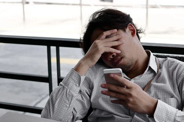 Vợ say nắng đồng nghiệp, mẹ vợ lại bảo có bạn thân khác giới là thường