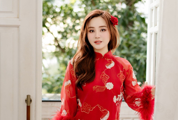 Fan thích thú với cách chọn áo dài Tết là 2 gam màu đối lập của ca sĩ Vy Oanh