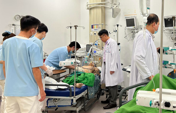 Người phụ nữ ngừng tim sau khi đi chuyến xe dài 6 giờ