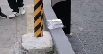 Phát hiện 7 thỏi bạc trị giá 563 triệu đồng bỏ bên đường