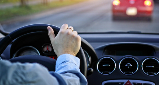 Vợ nhanh trí cứu mạng chồng ngừng tim lúc đang lái xe tốc độ cao