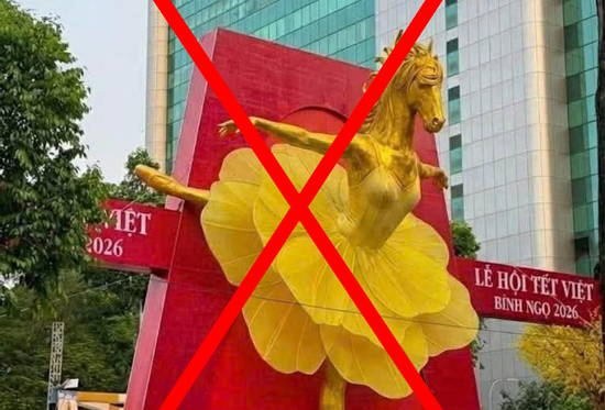 Linh vật ngựa ở TPHCM bị “mặc váy” bằng AI, chủ tài khoản Facebook lãnh phạt