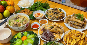 Bữa cơm tất niên: Giữ ấm những giá trị cho tương lai