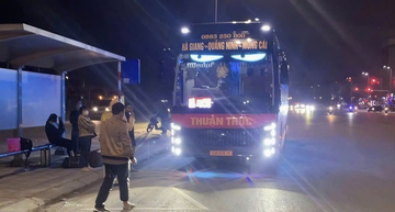 Xe khách chở quá 8 người, tài xế và doanh nghiệp bị phạt 60 triệu đồng