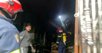 Cảnh sát Hải Phòng giải cứu hai người trong vụ hỏa hoạn sáng Mùng 1 Tết