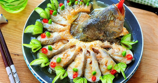 Loại cá dùng nhiều vào dịp Tết, được coi là thuốc quý trong Đông y: Có tác dụng cực tốt trong việc bồi bổ, dưỡng nhan cho phụ nữ