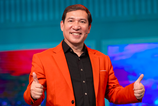 NSƯT Quang Thắng: Tết không nhận show để ở nhà với con, đưa hết tiền cho vợ