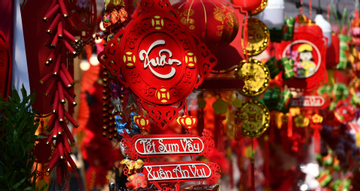 Giỏ quà Tết đắt đỏ 'không cánh mà bay', con dâu bật khóc khi biết lý do