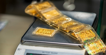 Giá vàng hôm nay 2/2/2026 tiếp tục giảm, vàng miếng SJC hạ tiếp 5 triệu/lượng