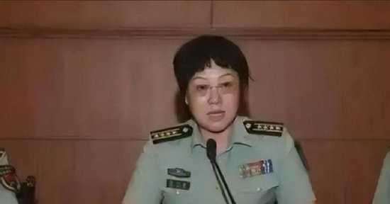 Nắm trọng trách trong tay, nữ tướng Trung Quốc ‘rút ruột’ công trình bệnh viện