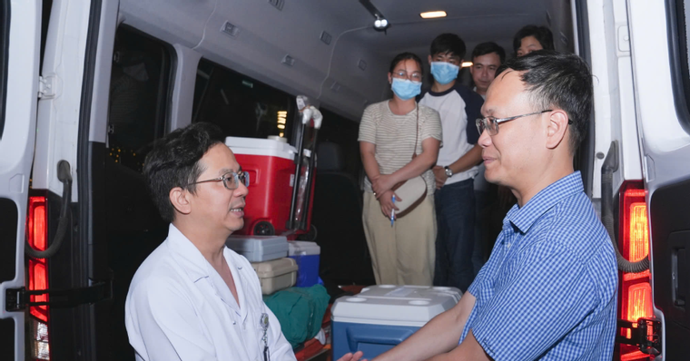 8 cuộc đời hồi sinh sau câu nói lay động của người mẹ: ‘Con bình yên nhé’