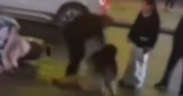 Đánh cô gái sau va chạm, cặp vợ chồng nhận ngay kết đắng