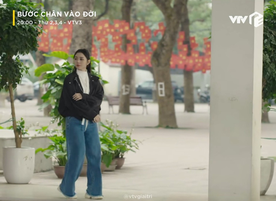 Chiếc quần jeans của Quỳnh Kool gây tranh luận