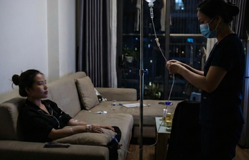 Lời khai của nữ điều dưỡng vụ nạn nhân tử vong sau khi 'truyền trắng' tại nhà