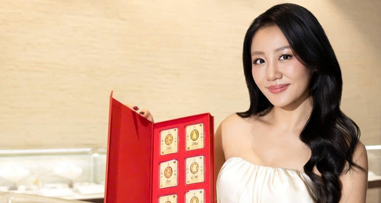 Ca sĩ Quách Thành Danh, Văn Mai Hương 'tự thưởng chút vàng' ngày vía Thần Tài