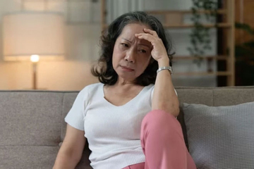 Ly hôn tuổi xế chiều: Tôi không còn chọn chịu đựng để giữ gia đình