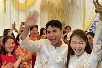 MC Huyền Trang VTV hạnh phúc ngập tràn trong lễ ăn hỏi với cầu thủ Đức Huy