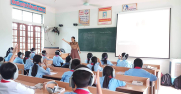 Nhiều giáo viên, nhân viên hợp đồng tại Nghệ An bị chậm lương