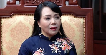 Bà Nguyễn Thị Kim Tiến và những lần được cấp dưới chia tiền tỷ