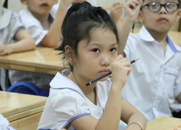 Phụ huynh lo con quên kiến thức, kỳ nghỉ Tết thành 'đợt ôn luyện'