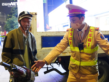 Tài xế bị phạt đến 8 triệu đồng sau khi uống rượu mừng sinh nhật cháu gái