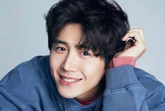 Mỹ nam Hàn Quốc thừa nhận trốn thuế