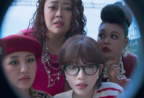 Văn Mai Hương mắng cả dàn diễn viên phim Trấn Thành