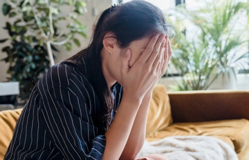 Biếu Tết bố mẹ 5 triệu đồng, chị dâu bị em chồng 'tố' trên mạng xã hội