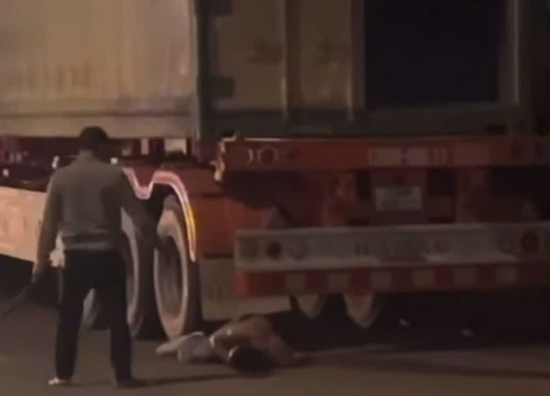 Nguyên nhân vụ xô xát tại khu vực cửa khẩu Quảng Trị, một người bị chém gục