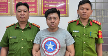 Bắt khẩn cấp tài xế đập phá hành lý của nữ hành khách ngay cổng ga T3 Tân Sơn Nhất