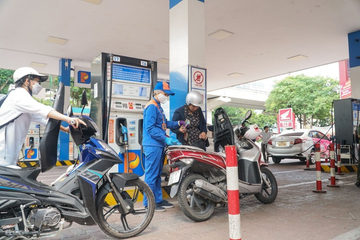 Chính phủ chính thức giảm thuế nhập khẩu xăng dầu xuống 0%