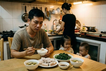 Vợ chỉ biết luộc rau, luộc thịt, tiền tiêu bao nhiêu cũng hết
